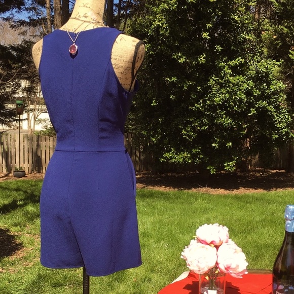 Blue romper w/ pockets - Picture 5 of 8